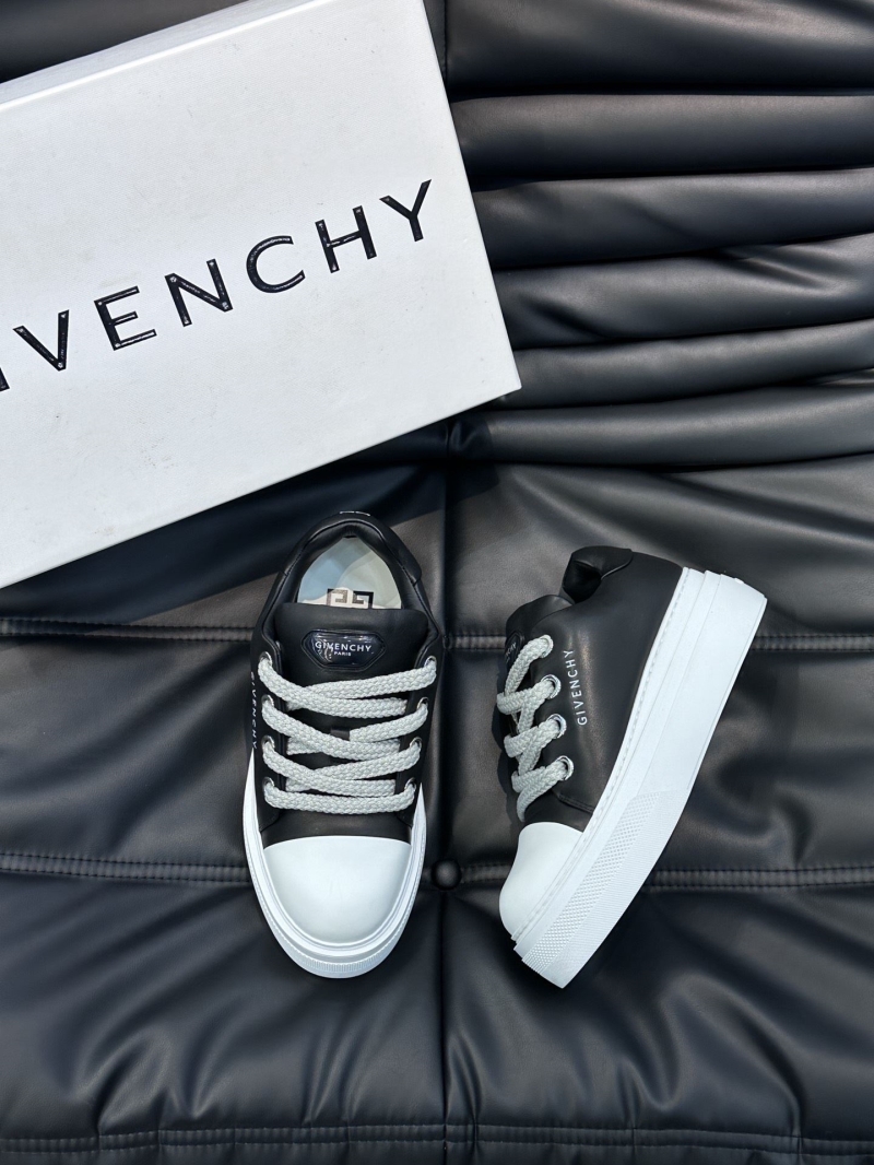 Givenchy Sneakers